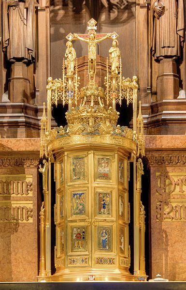 Tabernacle_in_Church_of_St._Vincent_Ferrer_(NYC)